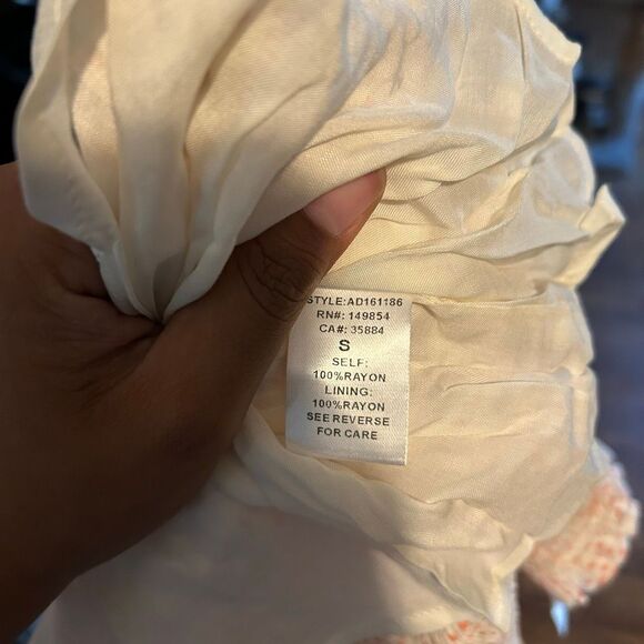 New Sadie & Sage Top - Picture 5 of 5